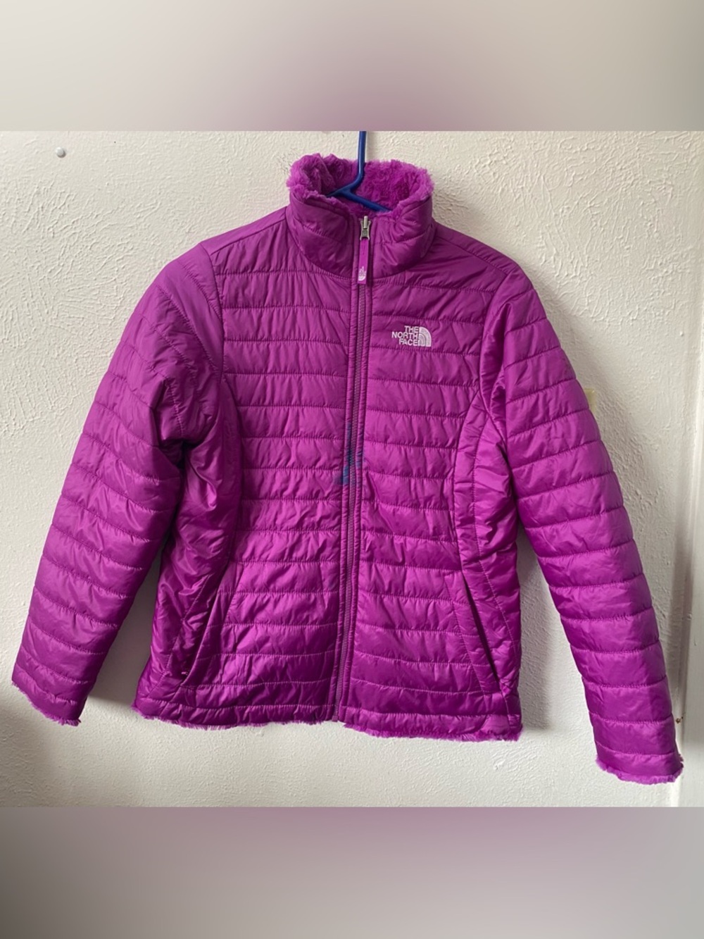 The North Face Girls' Puffer Jacket — Magenta